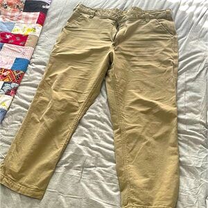 Men’s Carhartt khaki pants